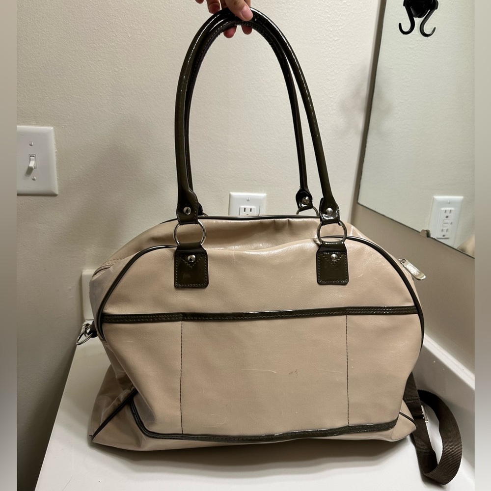 GUESS DUFFEL BAG - Picture 2 of 11